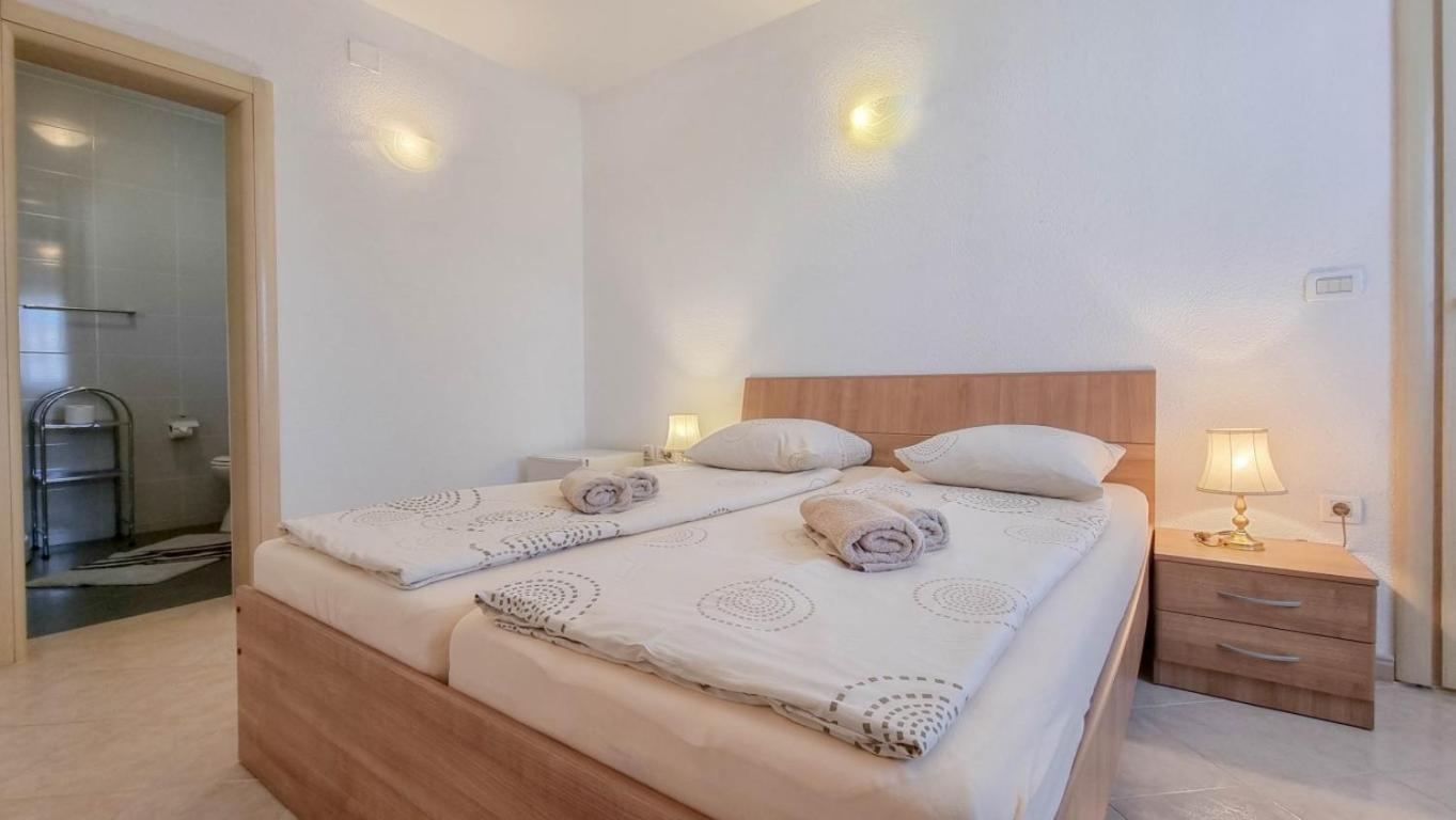 Lucijana Room Novigrad Istria エクステリア 写真