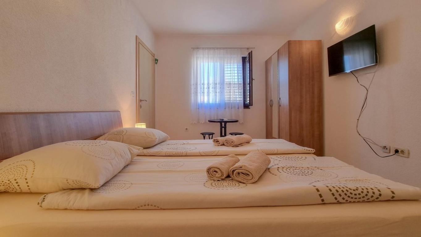 Lucijana Room Novigrad Istria エクステリア 写真